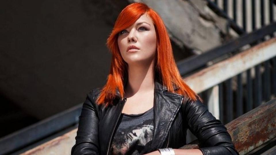Zpěvačka Debbi vydává druhou desku-Love, Logic & Will